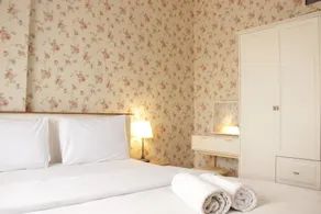 Comfy & Strategic 2BR Gateway Pasteur Apartment near Pasteur Exit Toll By Travelio - Zimmer