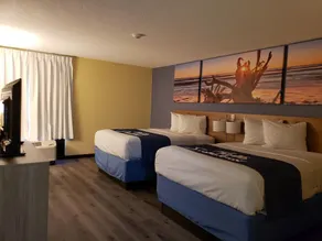 Days Inn & Suites by Wyndham Merrillville - Chambre