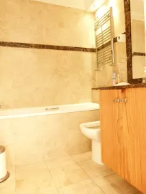 SS Property Hub - Family Apartment near Central London - Salle de bain