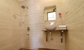 Fabhotel Prime Parisar - Salle de bain