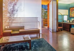 SIRTAJ – Beverly Hills - Réception