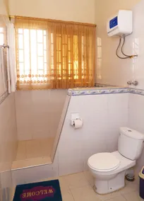 Osaah Bema lodge - Bathroom