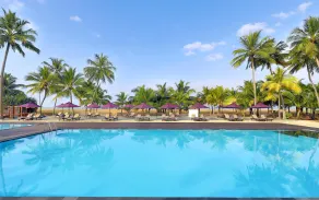 Avani Kalutara Resort - Pool
