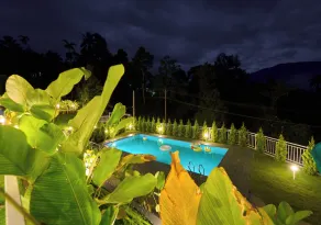 Ice Mist Pool Resort Munnar by VOYE HOMES - Piscina