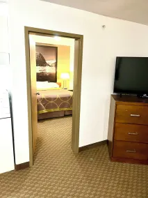 Super 8 by Wyndham Hinton-Free Breakfast,Wifi,Parking - Chambre