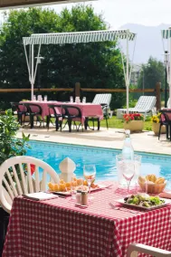 Hôtel Les Soldanelles - Pool