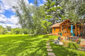Lakefront Cabin w/ Private Dock & Fire Pit! - Interiør
