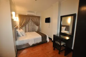 West Loch Park Hotel Vigan - Chambre
