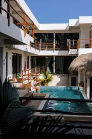 La Familia Casa and Suites - Basseng