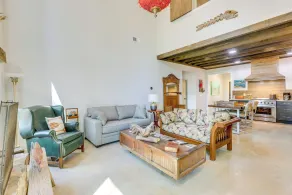 Charming Eclectic Vacation Rental w/ Beach Access! - Interiør