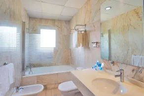 Crisol Guadalupe - Bathroom