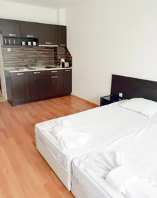 Apart-hotel Happy - Rum