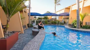 Oasis Beach Motel - Piscine