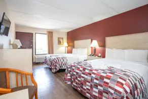 Red Roof Inn & Suites Pigeon Forge Parkway - Chambre