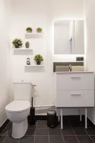 GregBnb - CLIMATISÉ - Studio 17m2 - Terrasse 100m2 - ΔΔΔ - Salle de bain