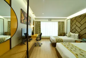 The President Hotel, kumarapark - Room