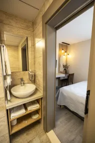 Aktas Hotel - Bathroom