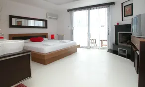 Hotel Devamlı - Rom