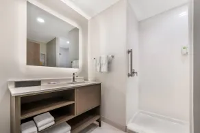 Comfort Inn & Suites Orlando Sanford Airport - Baño