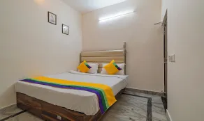 Itsy Hotels P Grand - Room
