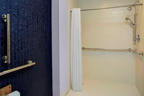 Fairfield Inn & Suites by Marriott Virginia Beach Oceanfront - Zimmer