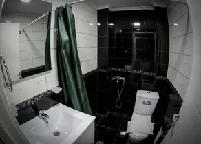 Crown Hotel - Bathroom