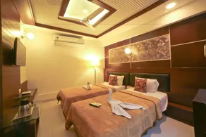 Hotel Grand Pragati - Room
