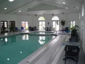 Comfort Inn Lakeside - Piscina