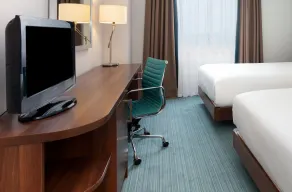 Hilton Garden Inn London Heathrow Airport - Room