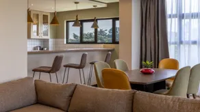 Trademark Suites at Enaki Town - Zimmer