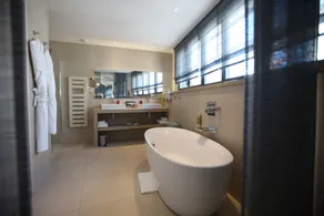 You Hotel de France Valence - Handwritten Collection. T3 26 - Casa de banho