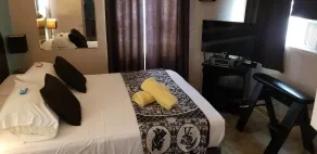 INN LEATHER GUEST HOUSE-GAY MALE ONLY - Room