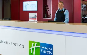 Holiday Inn Express Leeds City Centre by IHG - Reception