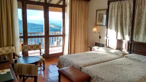 Parador de Sos del Rey Católico - Værelse