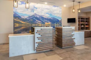 La Quinta Inn & Suites Limon by Wyndham - Réception