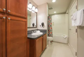 Holiday Inn Club Vacations Williamsburg Resort - Badezimmer