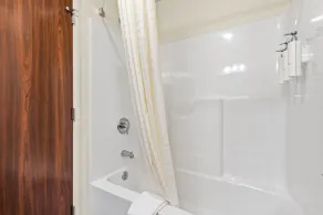 Cobblestone Hotel & Suites - Cullman - Salle de bain