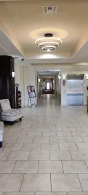 ASPEN GRAND HOTEL LaPorte - Entrée intérieure