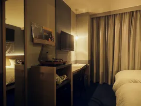 Hotel She, Osaka - Chambre