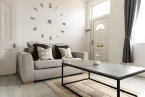 2 Bedroom Cossy Detached Property - Wohnzimmer