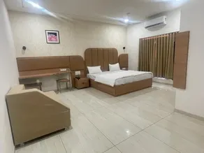 Hotel Sparsh Inn Morbi - Værelse