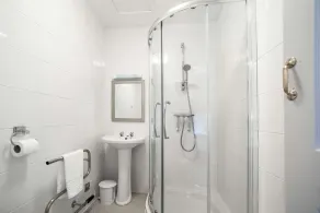 Comfort Inn Blackpool Gresham - Bathroom