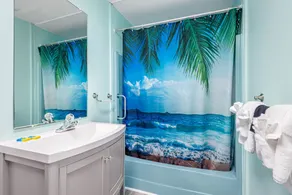 Sand Vista Vacation Hotel - Bathroom