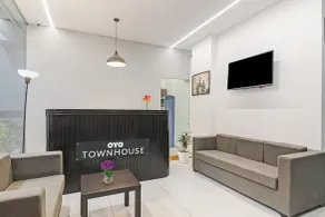Townhouse Ameerpet - Lobby