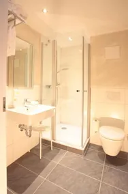 Hotel zur Schloß-Schenke - Bathroom