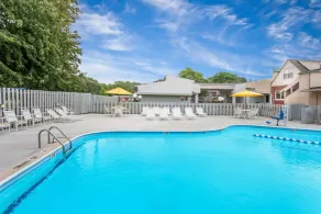 Super 8 by Wyndham Stevensville St Joseph - Pool