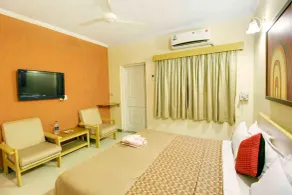 Hotel Sai leela - Shirdi - Room