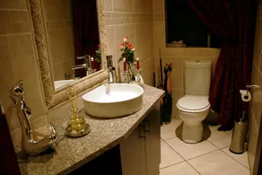Casa Flora Guesthouse - Badeværelse
