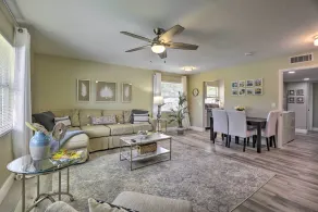 3 Blocks to the Coast! Cozy Sarasota Retreat - Interior