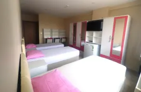 Only Females - Bakirkoy Ladies Hostel - Room